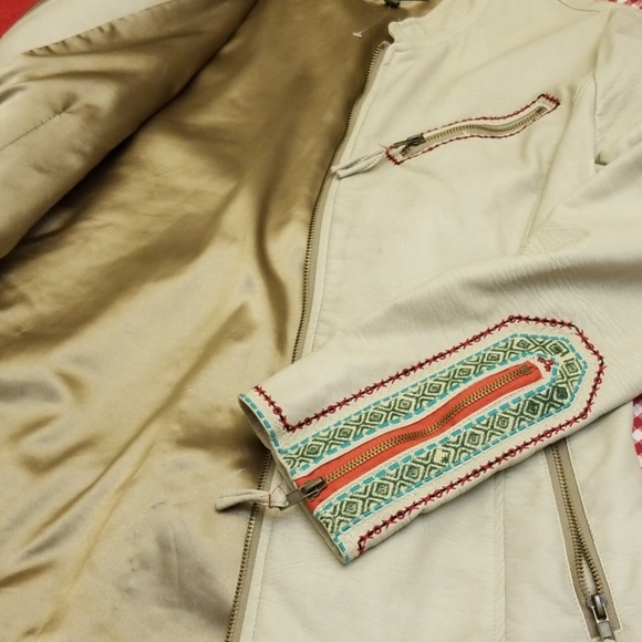 Women's BKE jacket - Picture 3 of 4